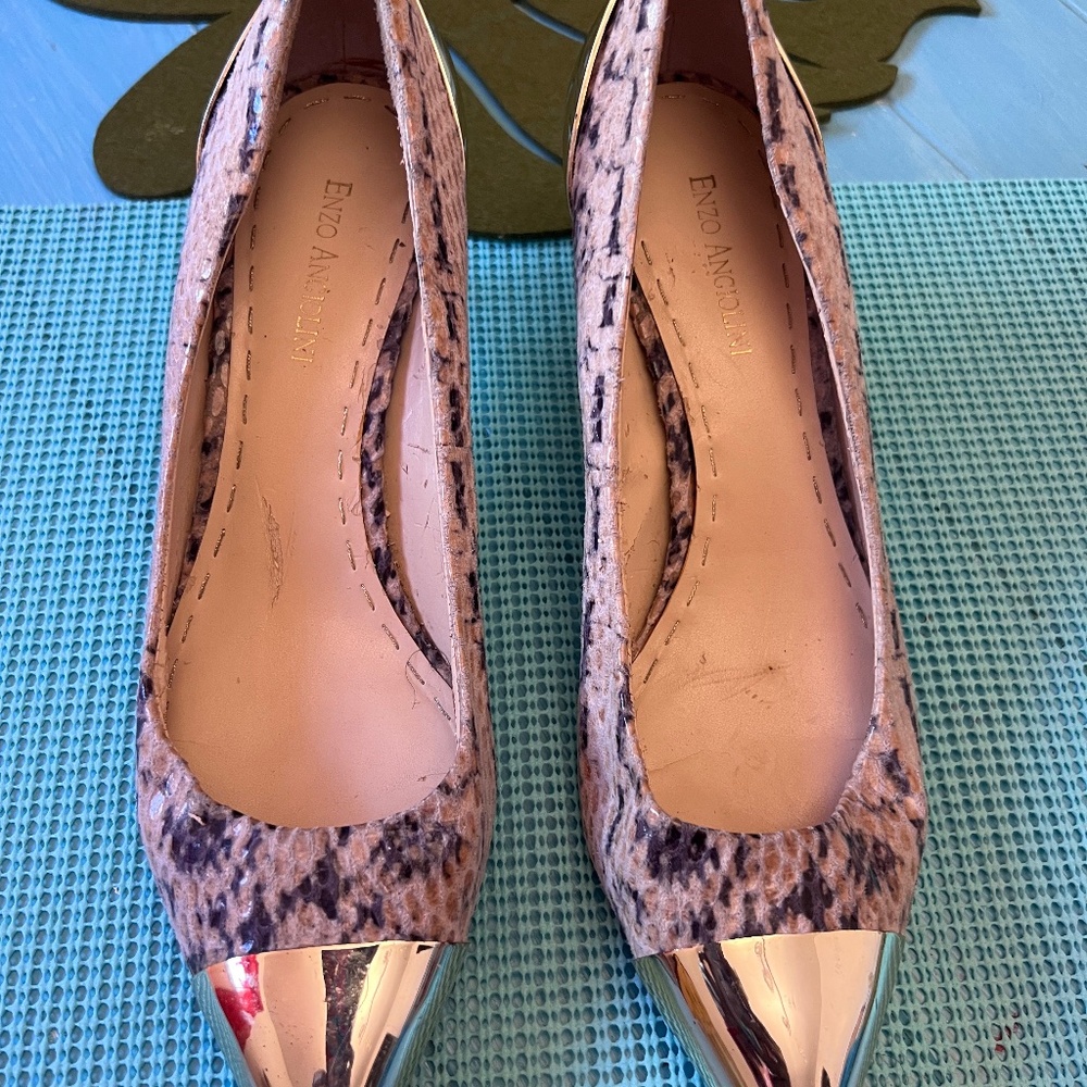 Snake skin pumps